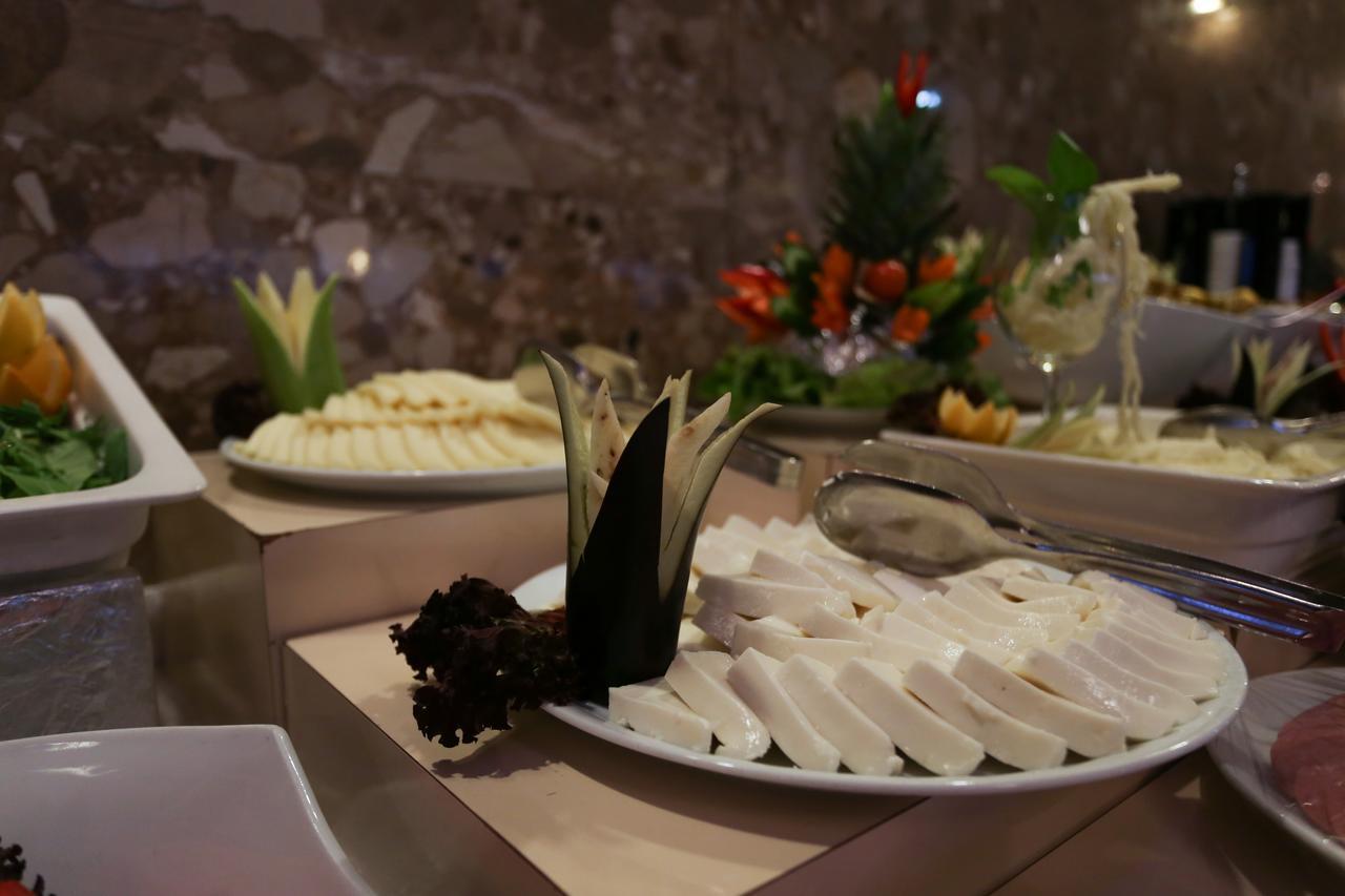 Sivas Bueyuek Hotel Zewnętrze zdjęcie